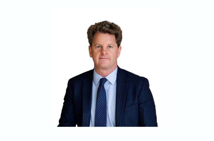 Santander ficha a Nicholas Stockdale como responsable global de crédito en infraestructuras para reforzar su negocio de activos alternativos.