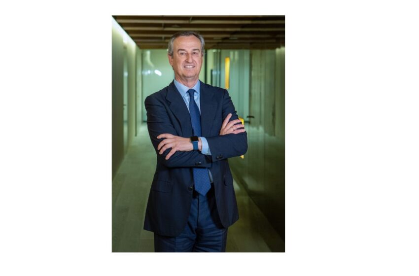 Banco Sabadell obtuvo 347 millones de euros en el primer trimestre de 2026 y mantiene sus objetivos de rentabilidad y remuneración al accionista pese al impacto de costes no recurrentes.