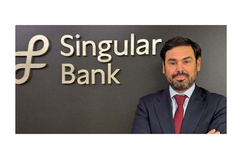  Singular Bank ficha a Alberto Miró en alternativos