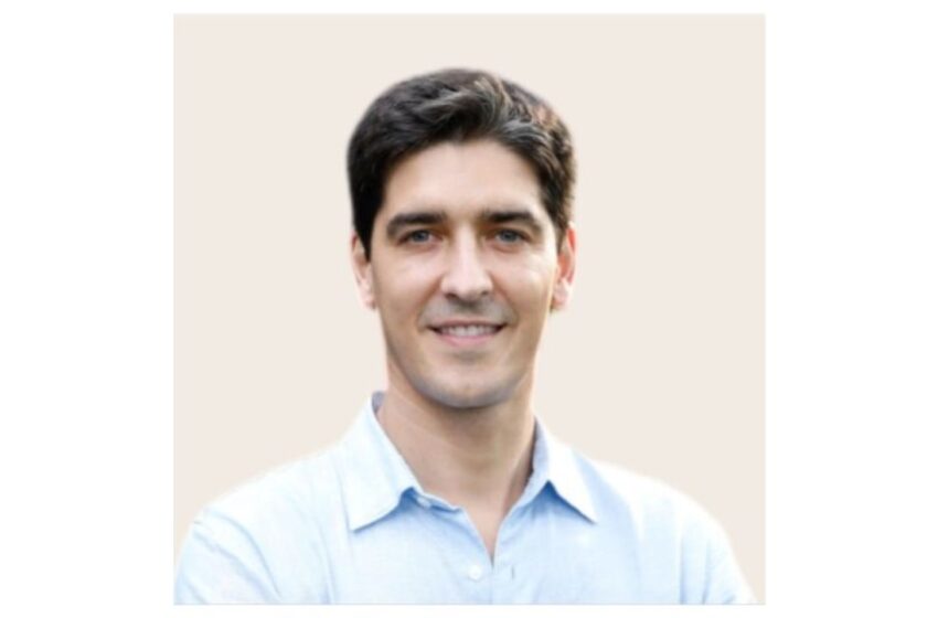 Fintonic nombra a Eneko Fonseca nuevo CEO. El exdirectivo de Autocompara liderará la estrategia de crecimiento e innovación de la fintech.