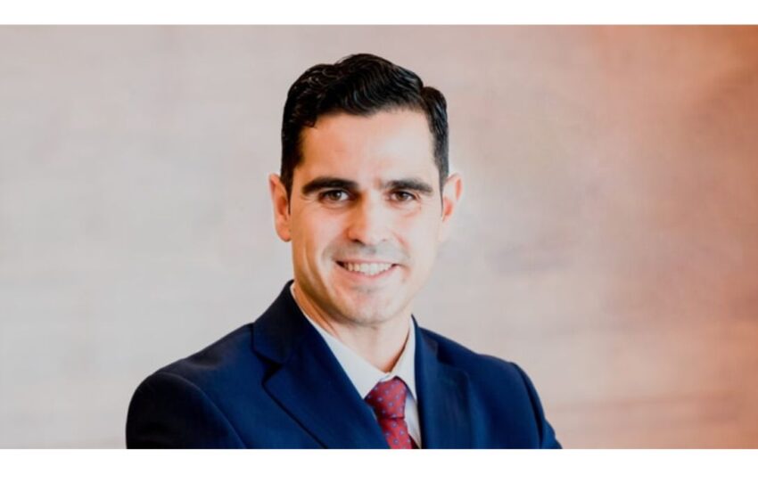 Santander AM incorpora a Juan Hernando como gestor de carteras. El ejecutivo llega procedente de Tressis (Grupo MoraBanc) para reforzar el equipo de soluciones de inversión.