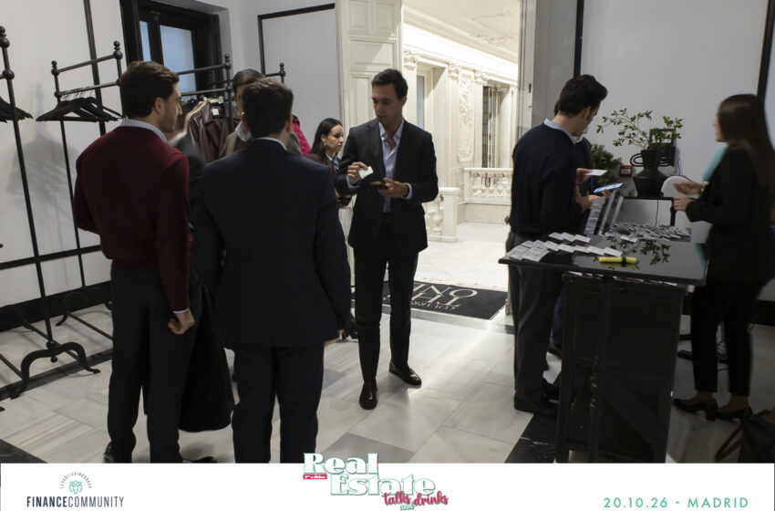 Talks_and_drinks_066