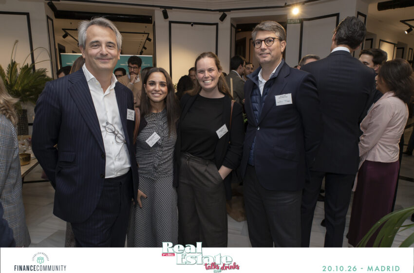 Talks_and_drinks_102