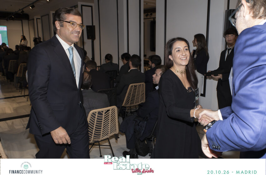 Talks_and_drinks_202