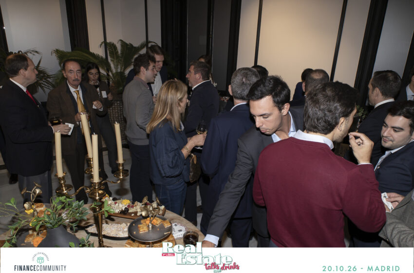Talks_and_drinks_208