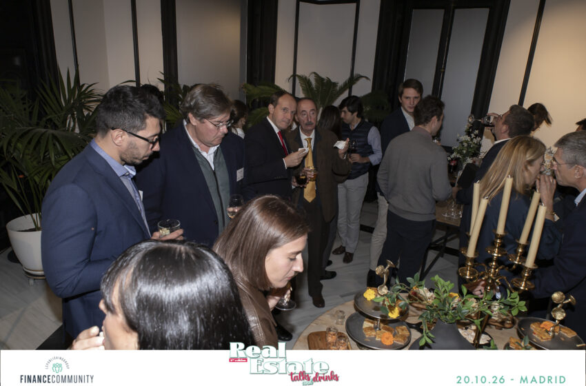 Talks_and_drinks_209