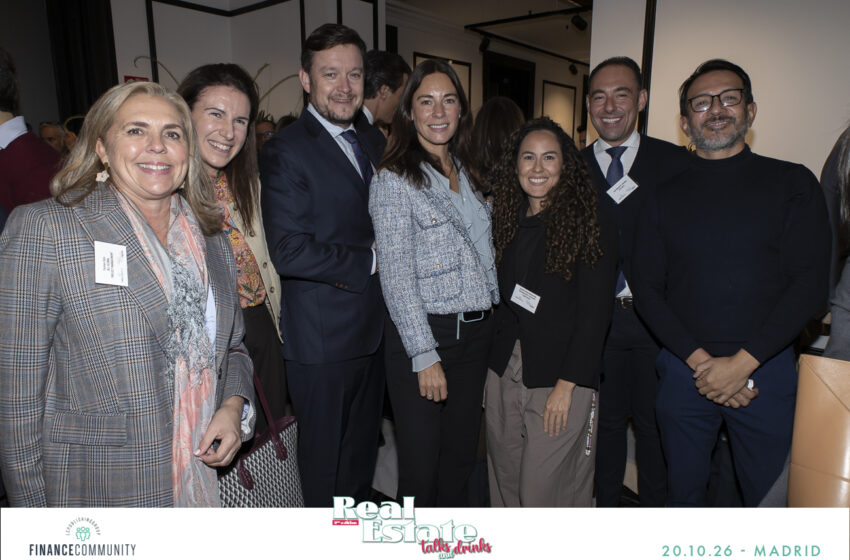 Talks_and_drinks_228