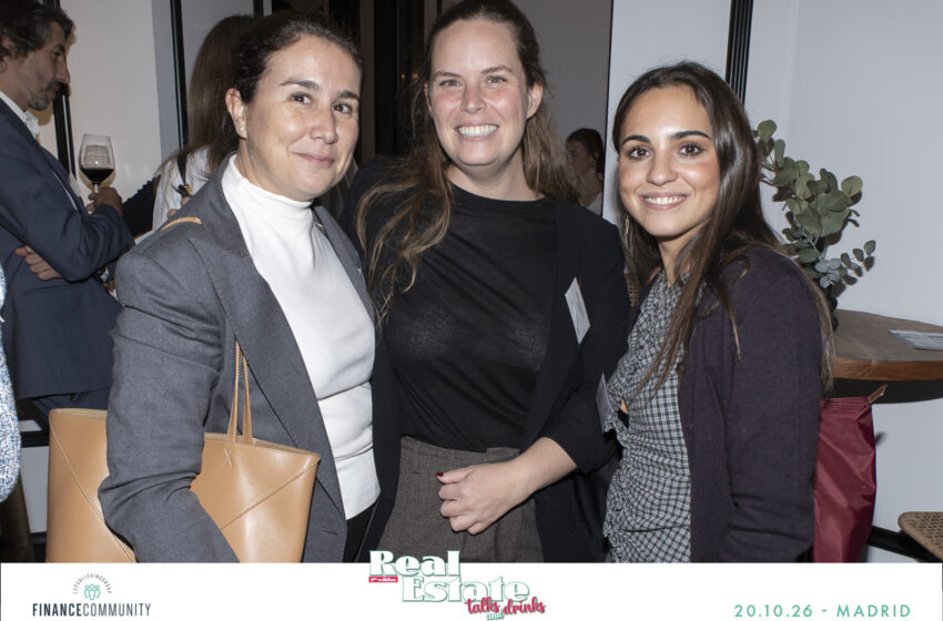 Talks_and_drinks_230