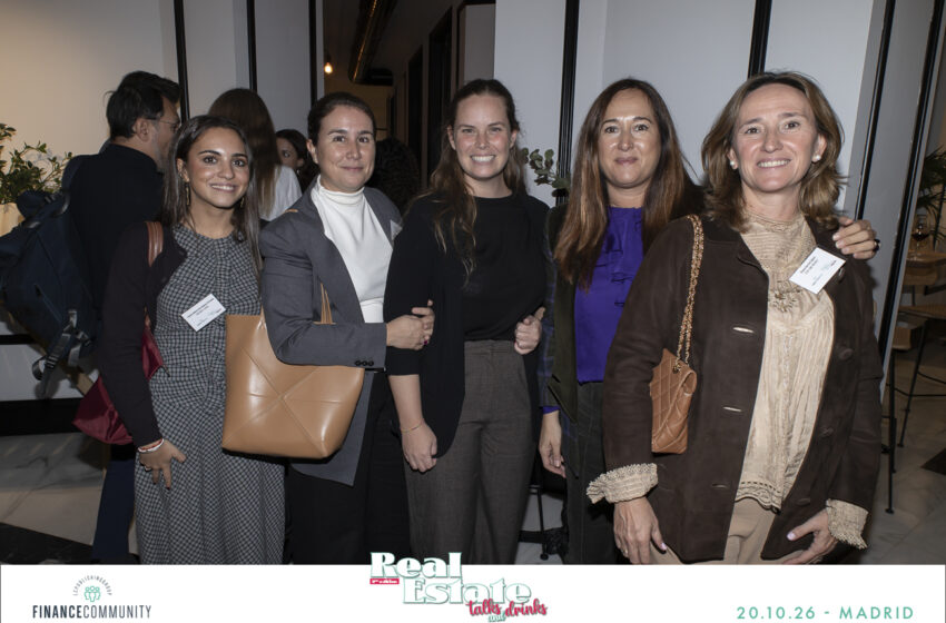 Talks_and_drinks_232
