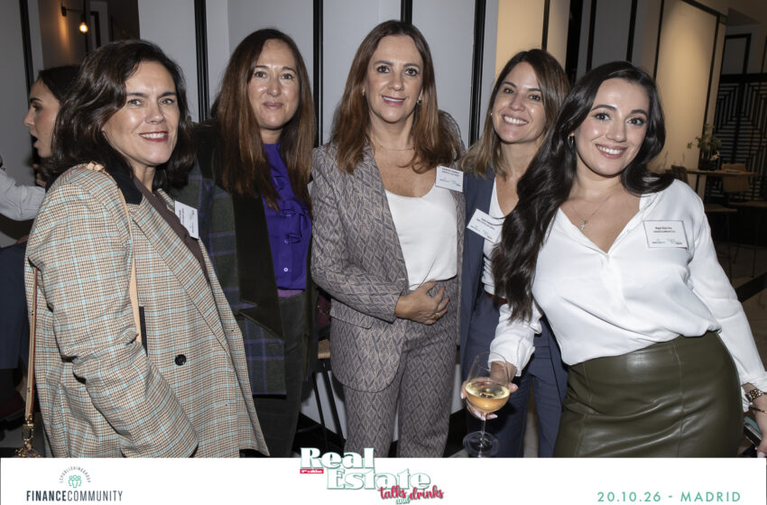 Talks_and_drinks_261